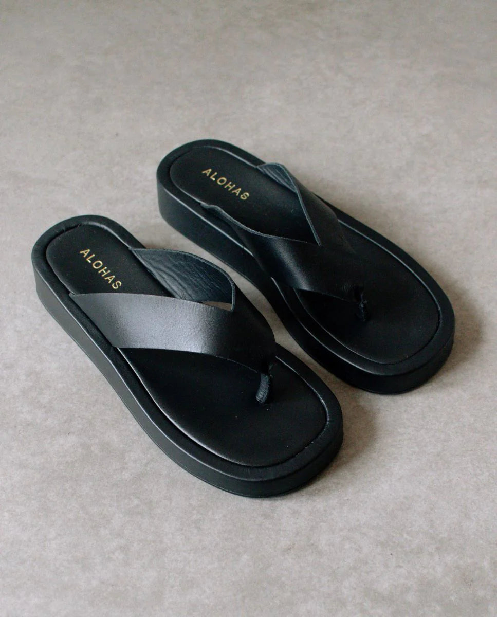 Overcast Leather Sandals, Black