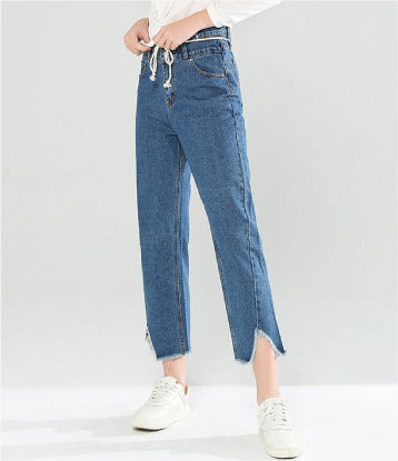 RELAXED FIT FRAYED HEM JEANS