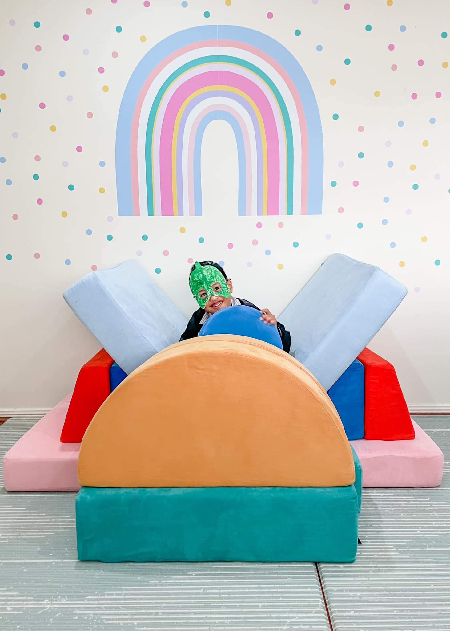 Your kids can build their own plane with their Funsquare kids play couch!
