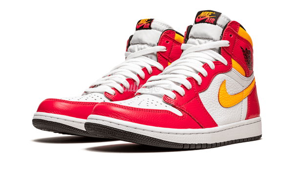 Air Jordan 1 Retro "Light Fusion Red" - Nike WMNS Vandal Lo