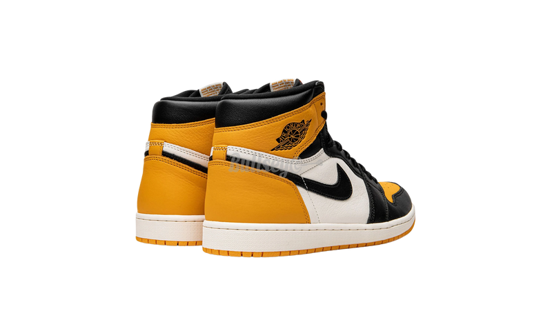 Air Jordan 1 Retro "Yellow Toe"