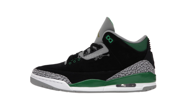 Air Jordan 3 Retro "Pine Green"-the air jordan 1 mid gs holiday gets wrapped up in a festive pattern