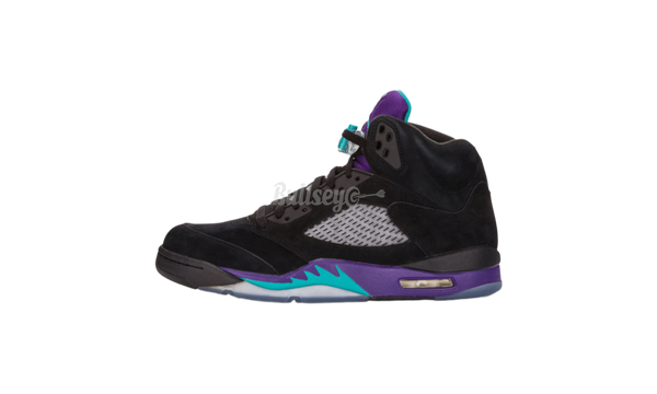 Air Jordan 5 Retro "Black Grape"-Bullseye Sneaker HOKA Boutique