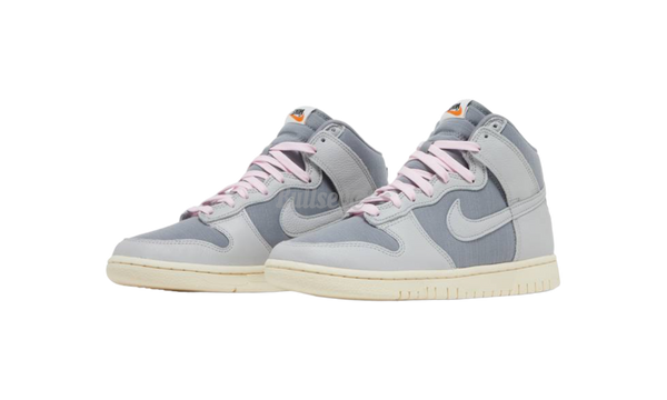 The forma nike Gets Revived Premium "Certified Fresh Particle Grey"