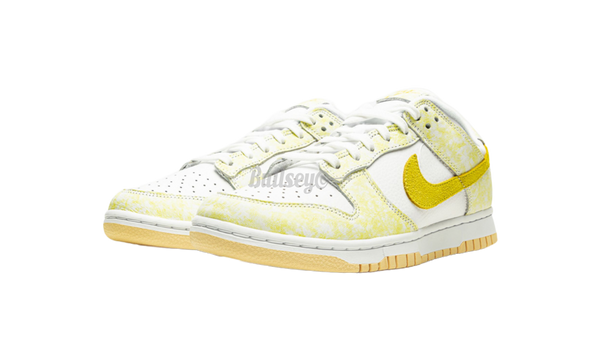 Nike Dunk Low "Yellow Strike"