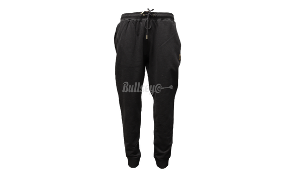 OVO Black Sweatpants-The lateral side of the Air Jordan 4 Retro "Paris Saint-Germain