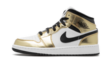 Air Jordan 1 Mid SE "Metallic Gold" GS-Nike Air Jordan V Black Metallic goes for 4K