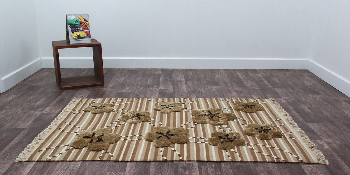 contemporary-lotus-hand-woven-beige-rug
