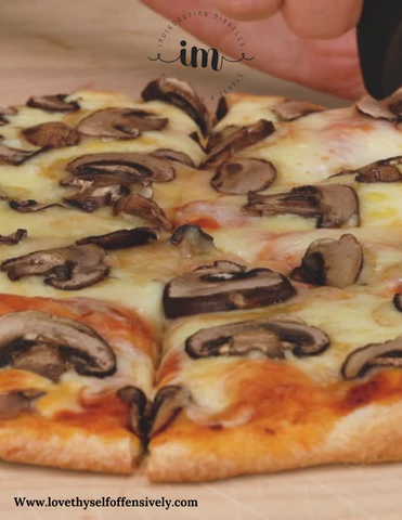 Mushrooms vegan pizza