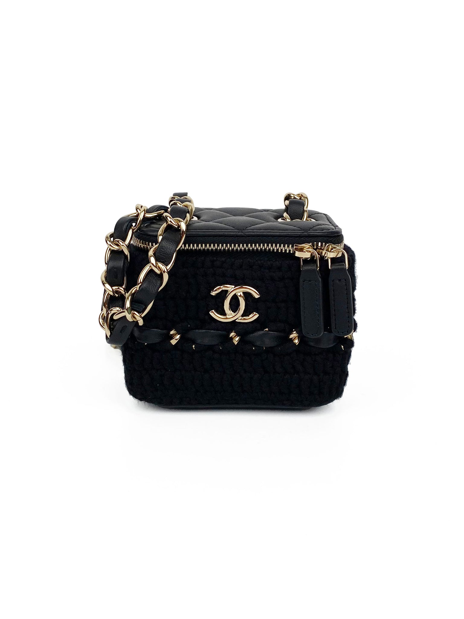 Chanel Micro Clutch with Chain in 22C Pink Caviar LGHW, Luxury, Bags &  Wallets on Carousell