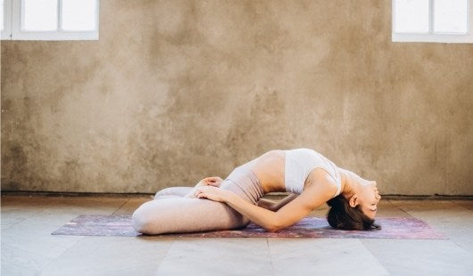 Asana Matsyasana ou plus explicitement en français la posture du poisson