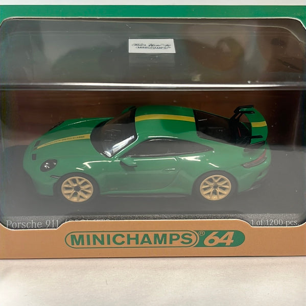 Miniature Porsche 911 Turbo S LHD python green Mini GT 1/64 – Motors  Miniatures