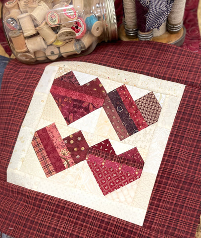 Manon - Mom and Me Quilting Co. / Sweet Hearts