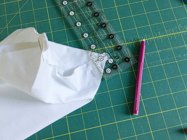 Easy Drawstring Bag Tutorial by Penny Spool Quilts