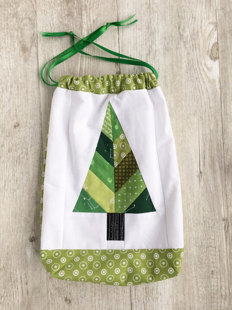 Easy Drawstring Bag Tutorial by Penny Spool Quilts