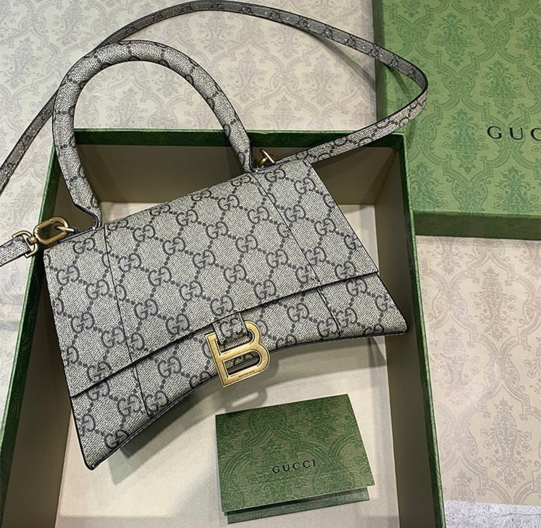 Gucci x Balenciaga The Hacker Project Hourglass Bag Medium 681696 For  Sale at 1stDibs