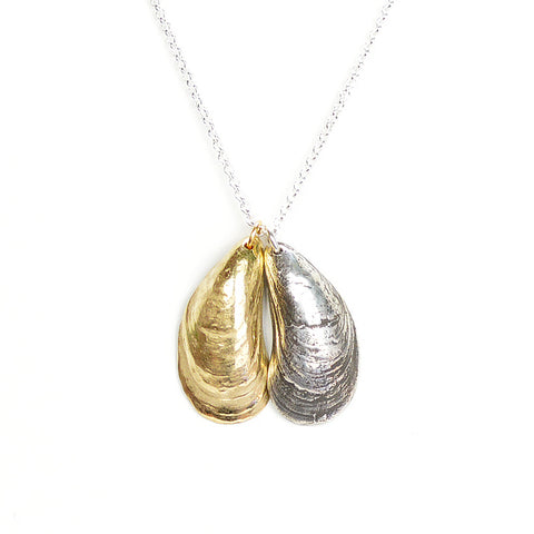 mussel-shell-pendant-necklace-sterling-silver-golden-bronze