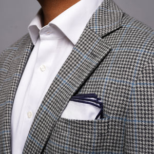 White Cotton With Border Navy Pocket Square alternated image 3