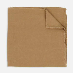 Mumu Weddings - Desert Solid True Gold Pocket Square featured image