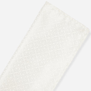 Opulent Ivory Pocket Square alternated image 1