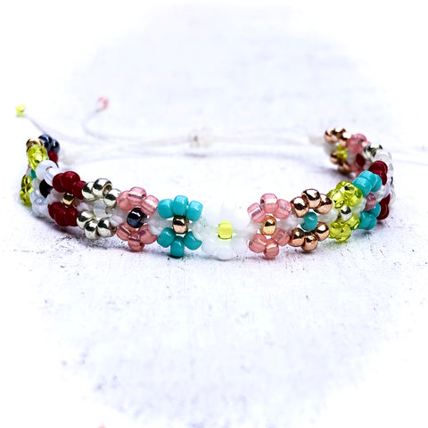 Beaded Daisy Chain Bracelet – Blue and Blue