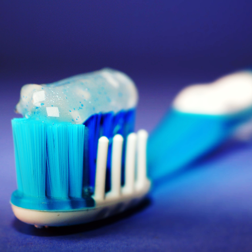 How Many Calories Are in Toothpaste? - Oclean FAQs