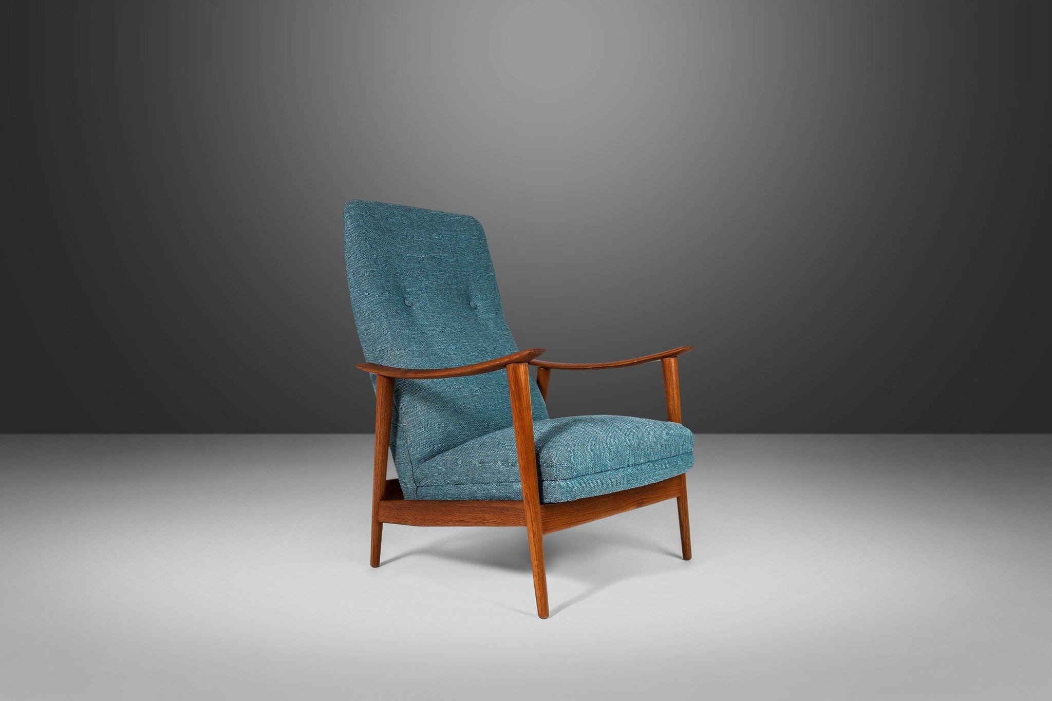 Oprichter vloeiend Slank Vintage Scandinavian Highback Lounge Chair in Teak by Arnt Lande for S