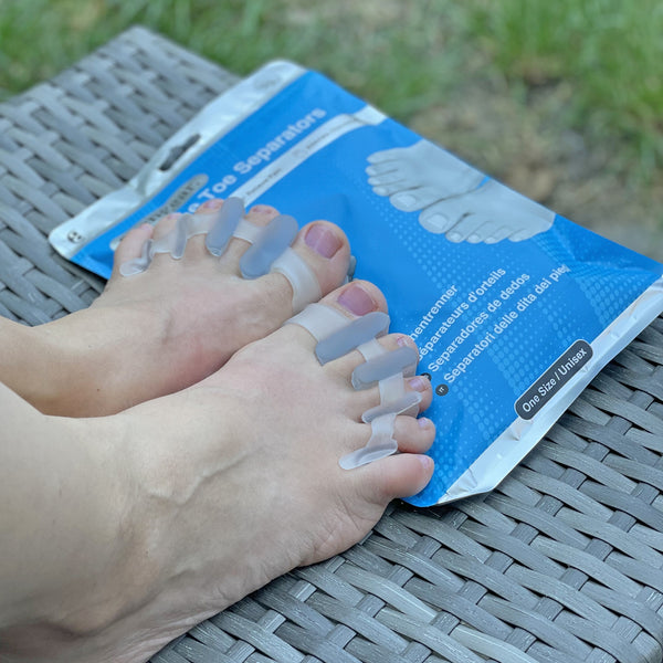 Silicone toe separators