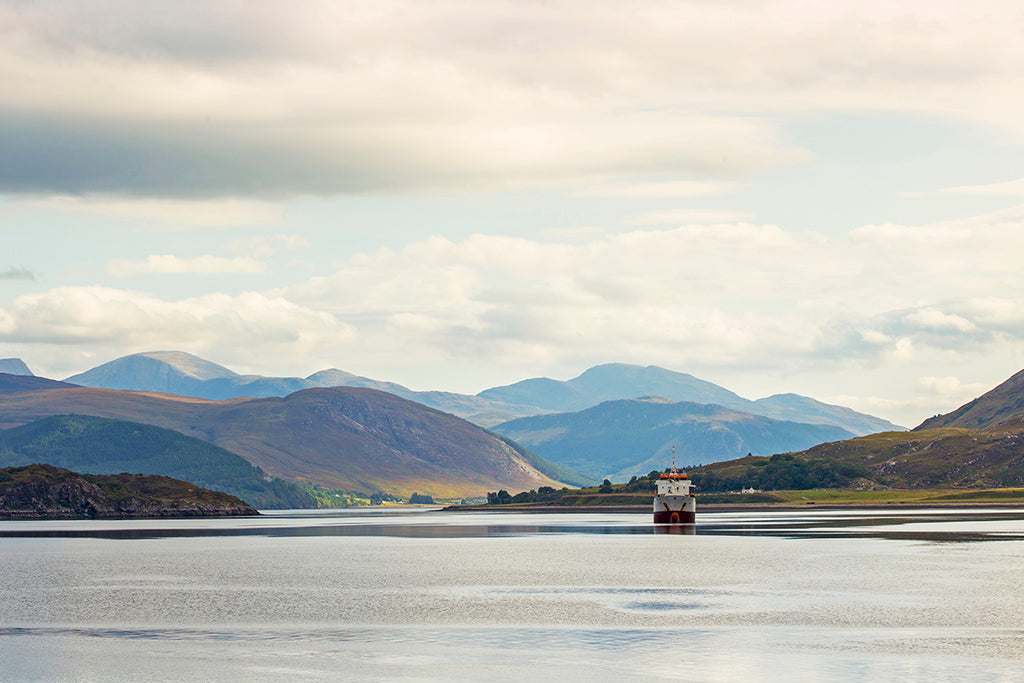 Loch Bloom lies at the base of Ullapool ensuring a picturesque stay