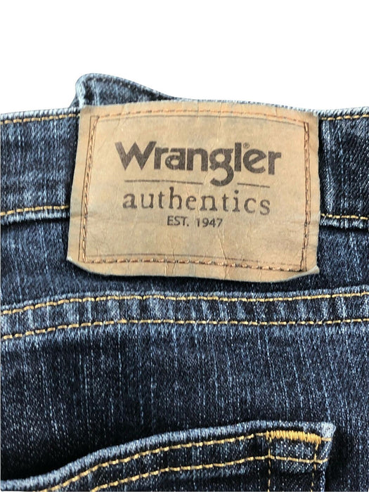 Wrangler Authentic Relaxed Stretch Dark Wash Blue Jeans (Size: 40 x 29 —  FamilyBest1