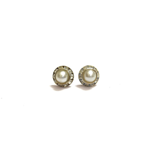 Bindhani Small Round Shape Stone Ear Stud, Size:  EarringLength:1CM,EarringWidth:1CM,EarringWeight(Pair):1.5Gram at Rs  250/pair in Bengaluru