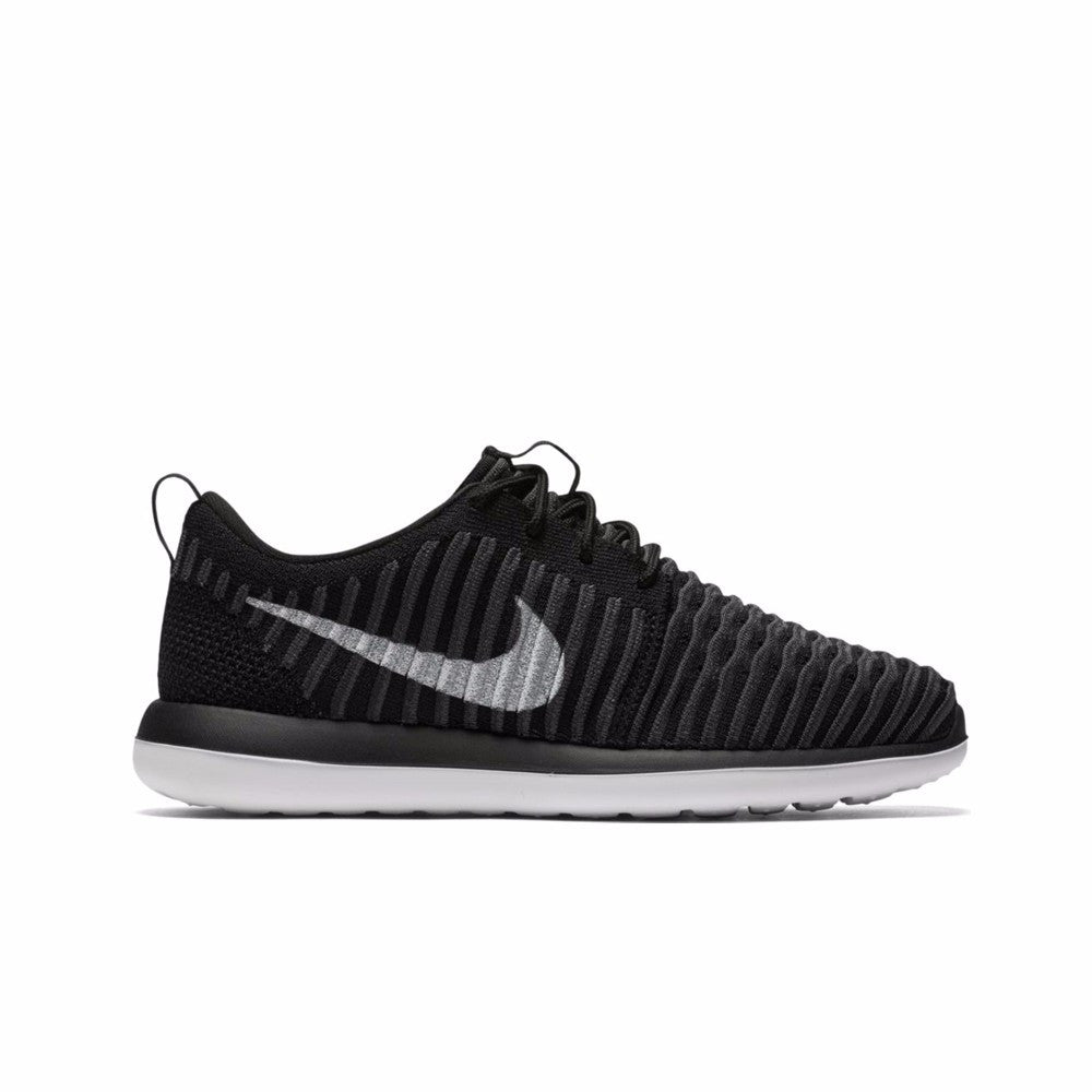 Nike Two Flyknit GS – Kick