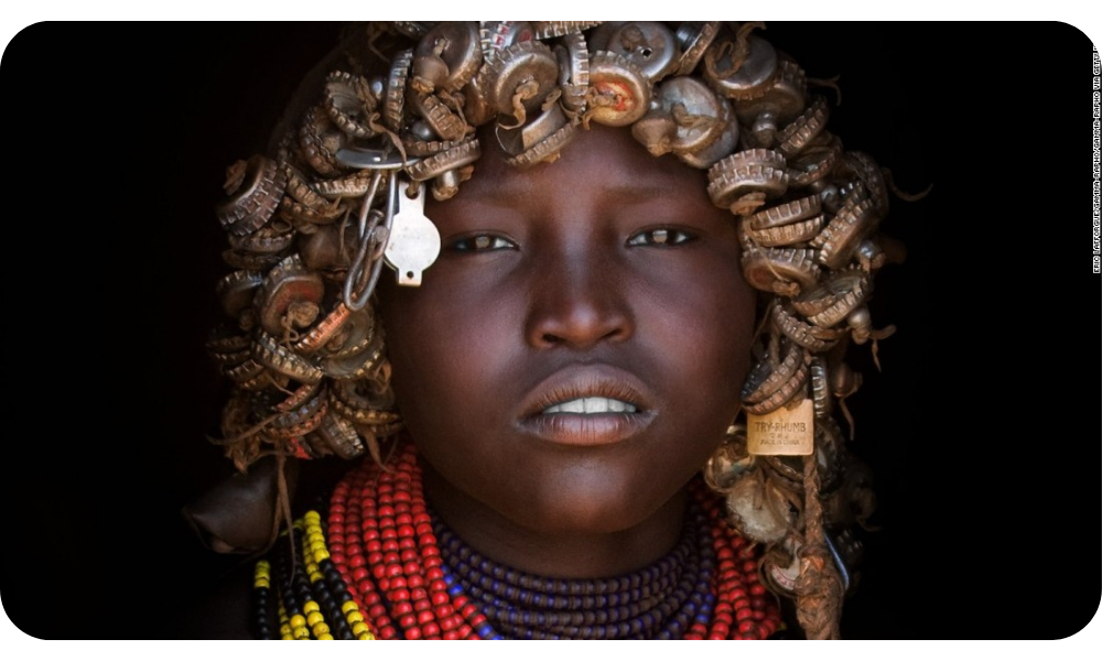 GERECYCLEERDE SIERADEN VAN DE DASSANECH - Koninkrijk Afrika