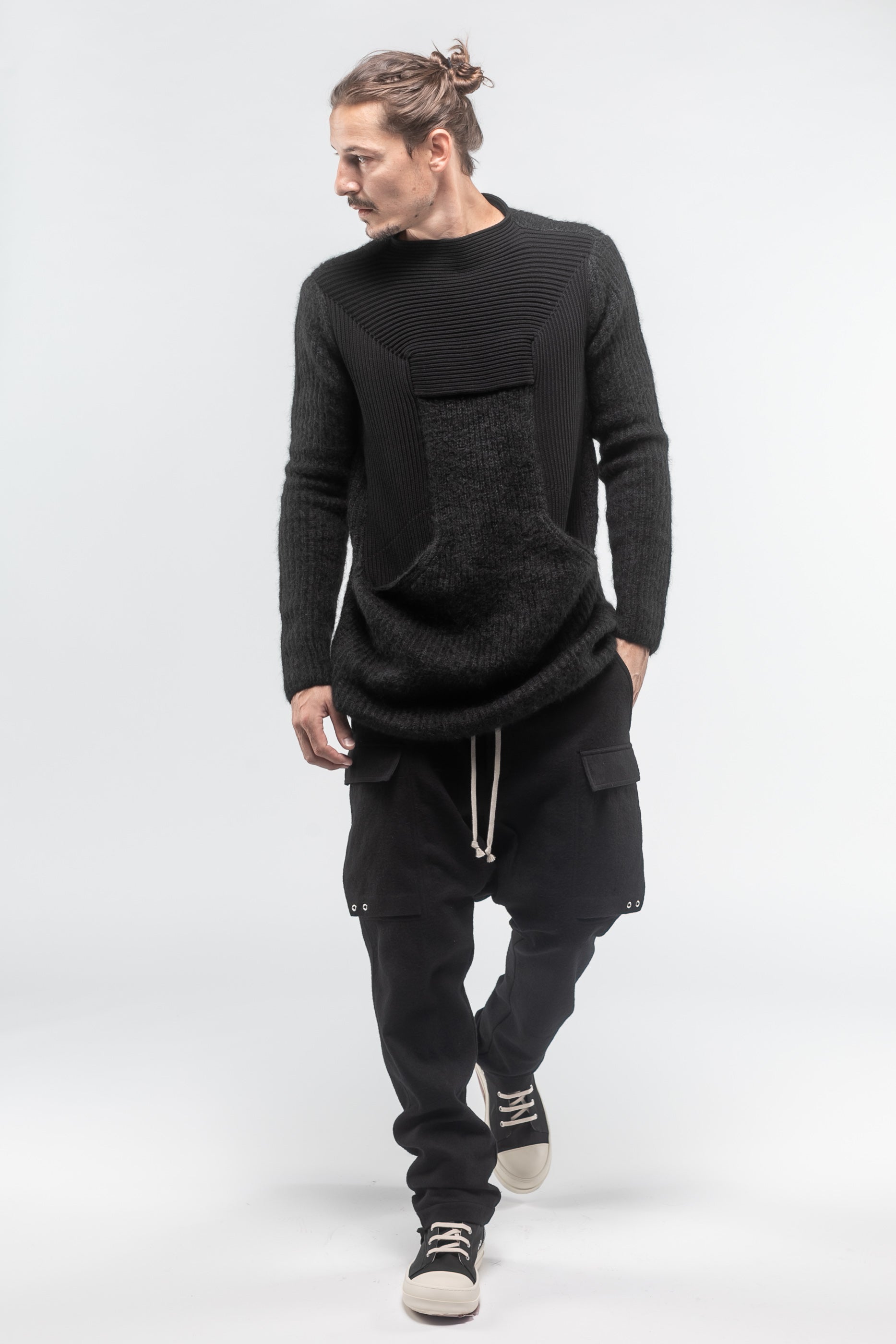 LS Round Neck Sweater