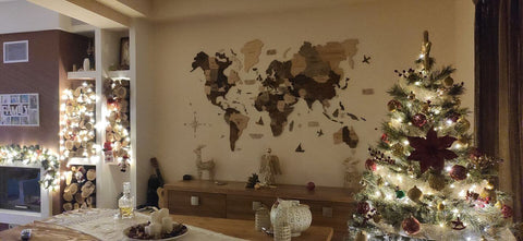 Christmas decoration and a 3D Wooden World Map in Multicolor
