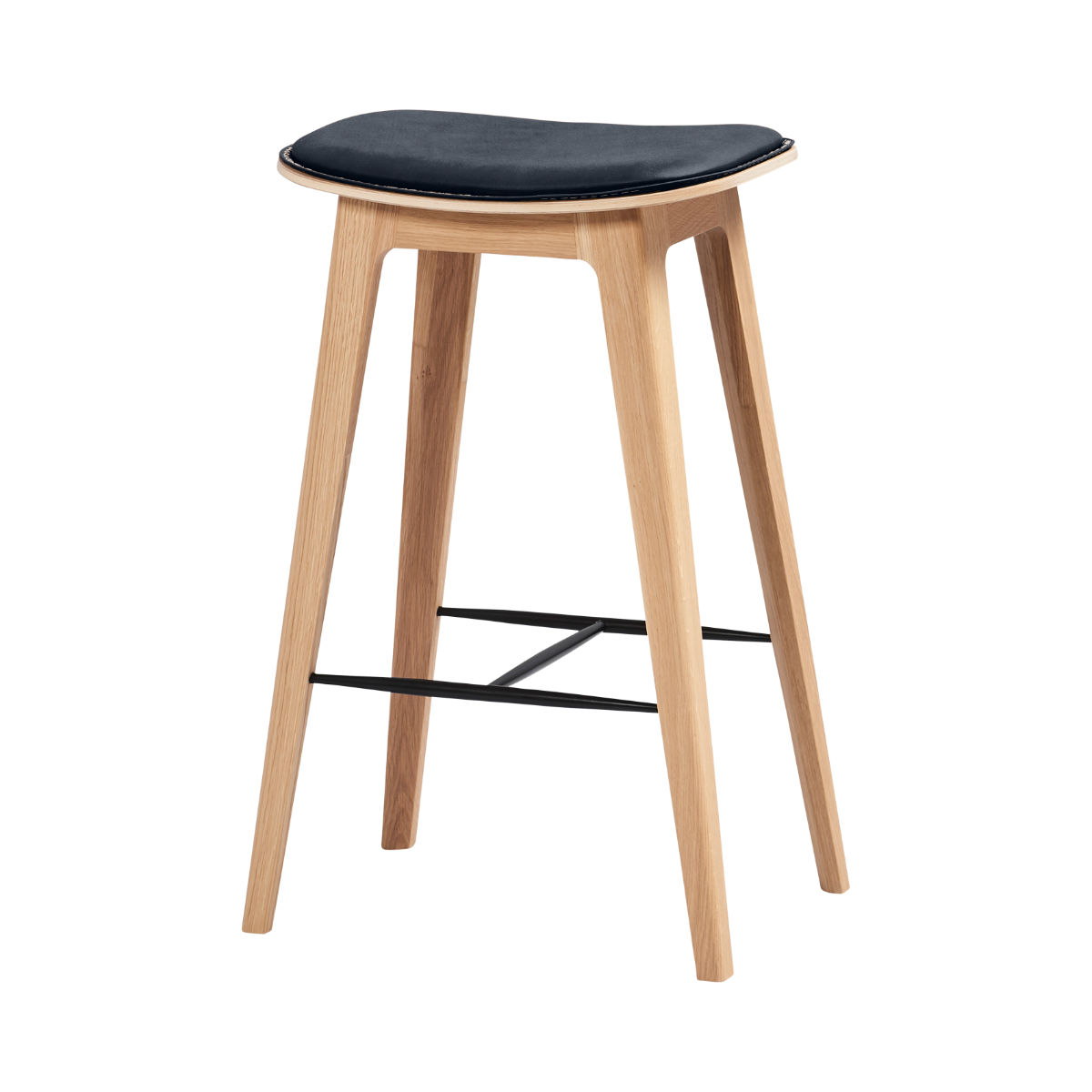 Billede af Nordic Bar Stool - Oak with stitches hos SACKit