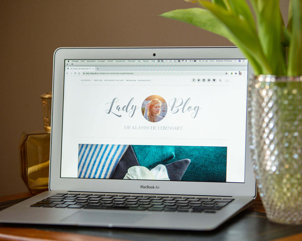 Lady Blog - Wir fordern ein Revival der Knopflochblume