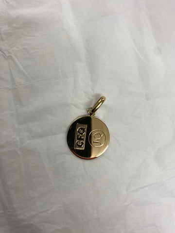 Bespoke personalised initials pendant in 9kt gold