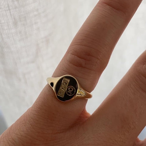 Bespoke initial 9kt gold signet ring by jewellery brand Skomer Studio