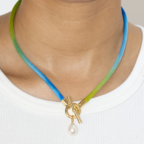 Hazy blue and green tie-dye pearl pendant necklace in 18kt gold vermeil