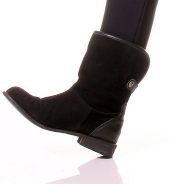 Black EMU Australia sheepskin boots