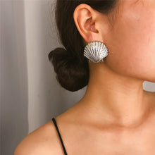 Load image into Gallery viewer, Popular all-match simple earrings fashion frosted shell earrings
