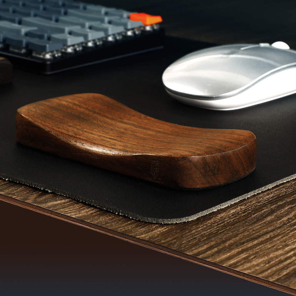 https://cdn.shopify.com/s/files/1/0506/3717/7019/files/Mouse-Wrist-Rest_600x600.jpg?v=1666324354