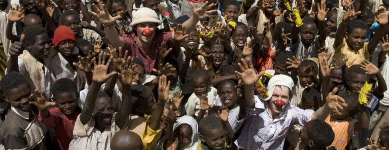 Clowns sans Frontière en Afrique avec Julien Cottereau