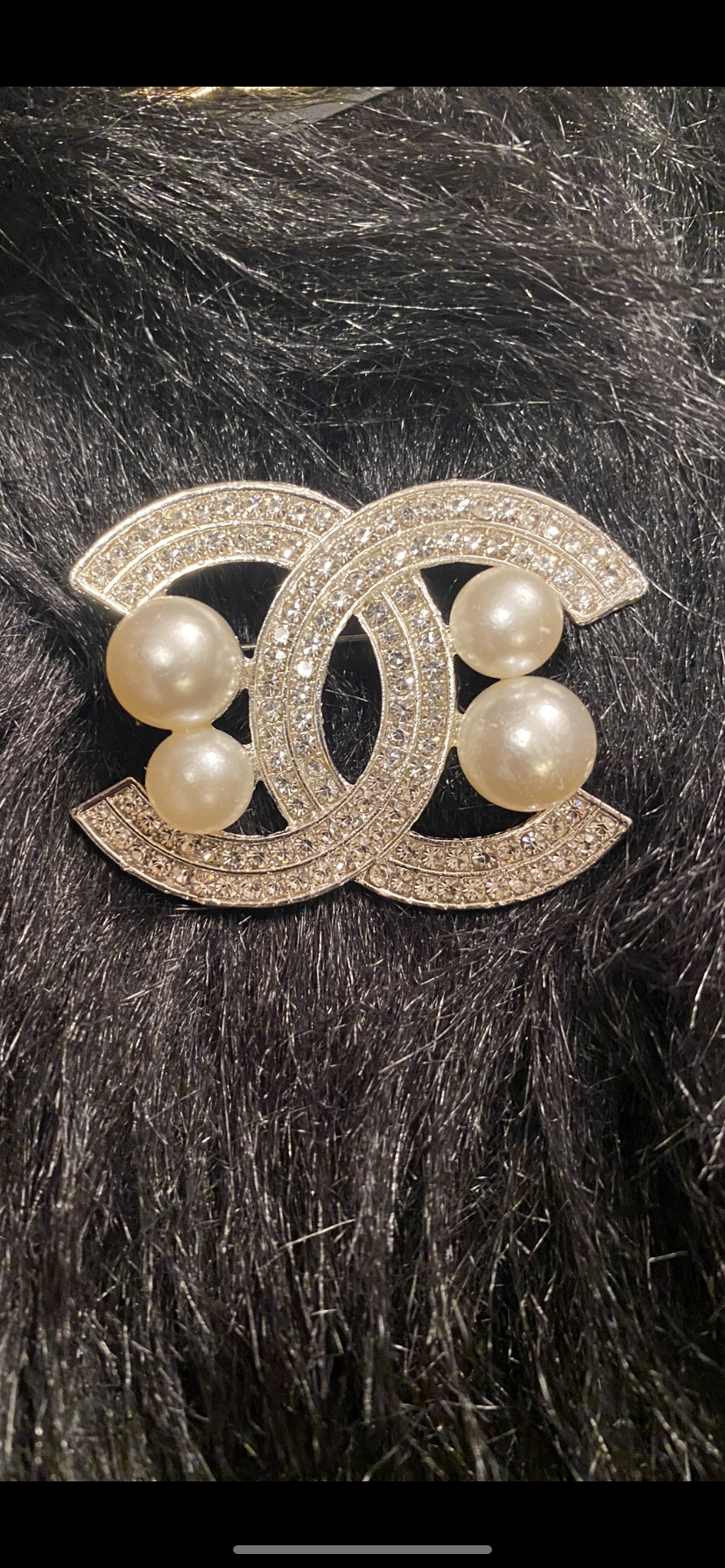 LV Brooch – Midas Styles Boutique