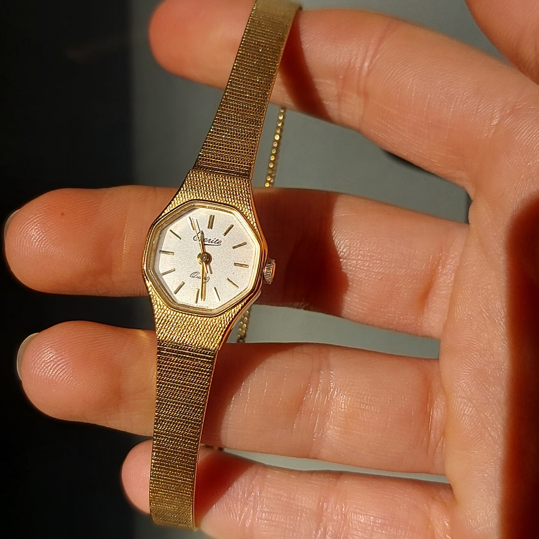 Vintage Women's Preloved/Vintage Gold Watch – The Antik Store