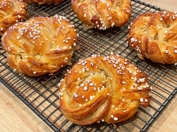 How to Make the Perfect Cardamom Buns Recipe