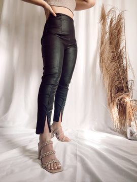 FIT ME IN FAUX LEATHER PANTS- BLACK [RESTOCK]