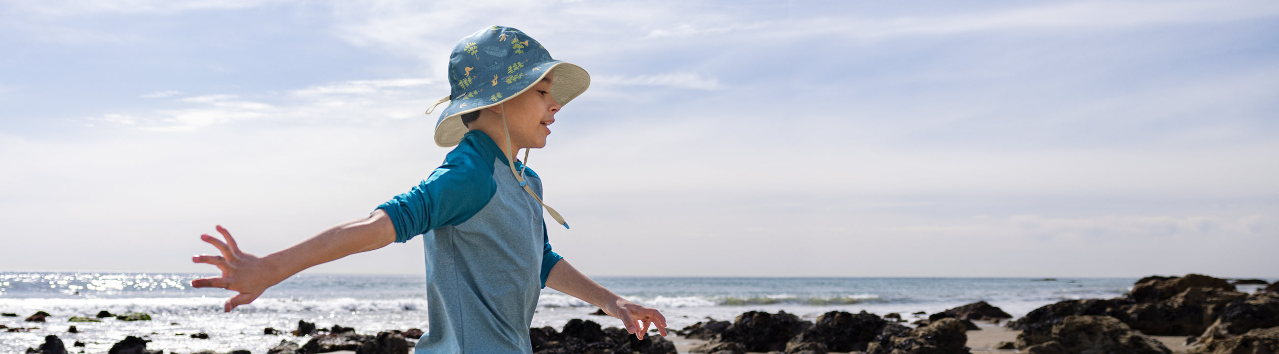 Flower Reversible Bucket Hat Fishing Summer Travel Beach Sun Hats  Emboridery Vistor Cap (Black/Cream) at  Women's Clothing store