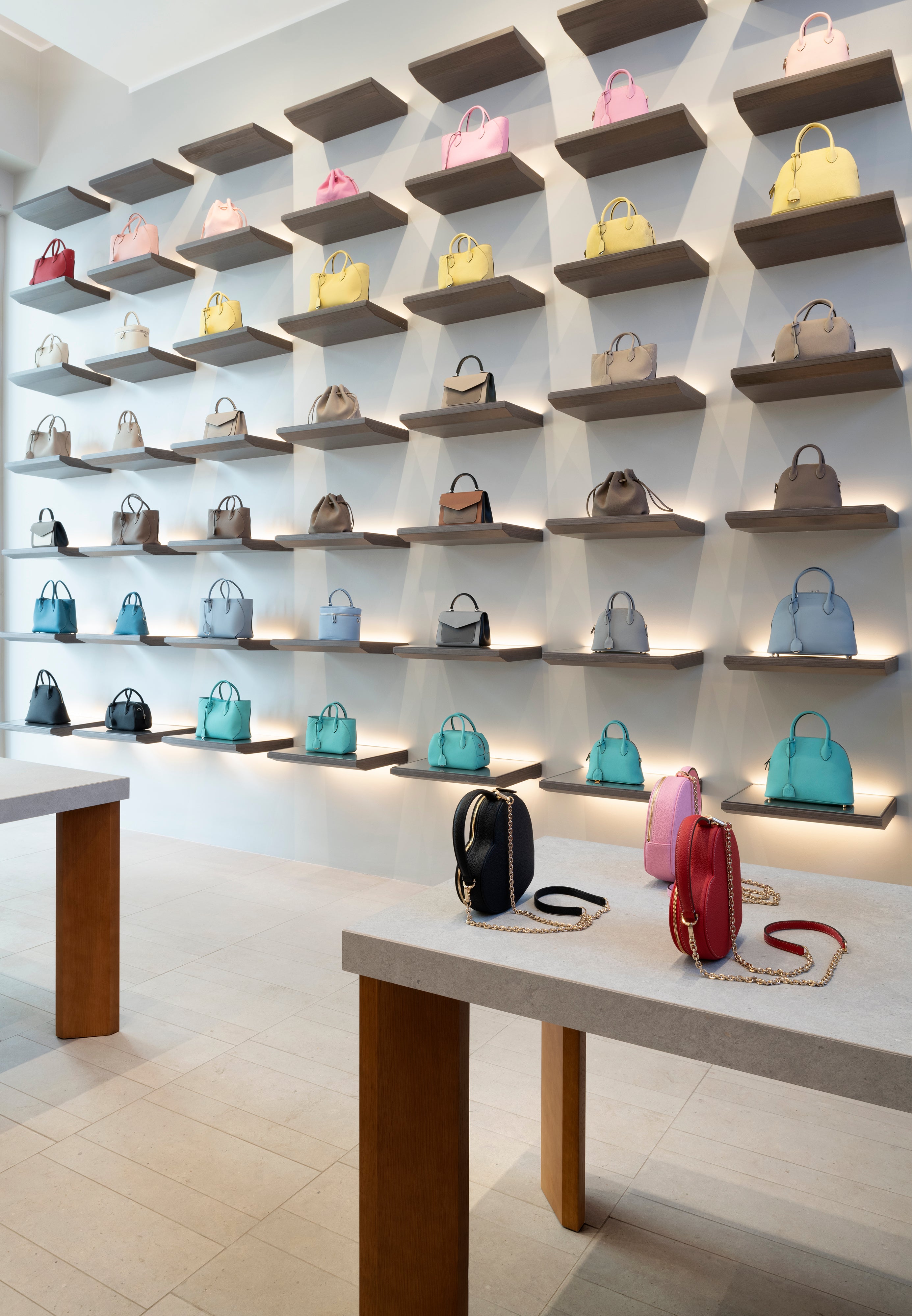 Various leather handbags from BONAVENTURA, presented in the Milan store, the city of fashion.